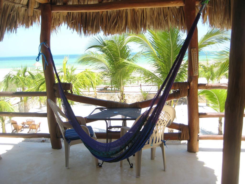 Beach Guesthouse Holbox Apartments & Suites Esterno foto