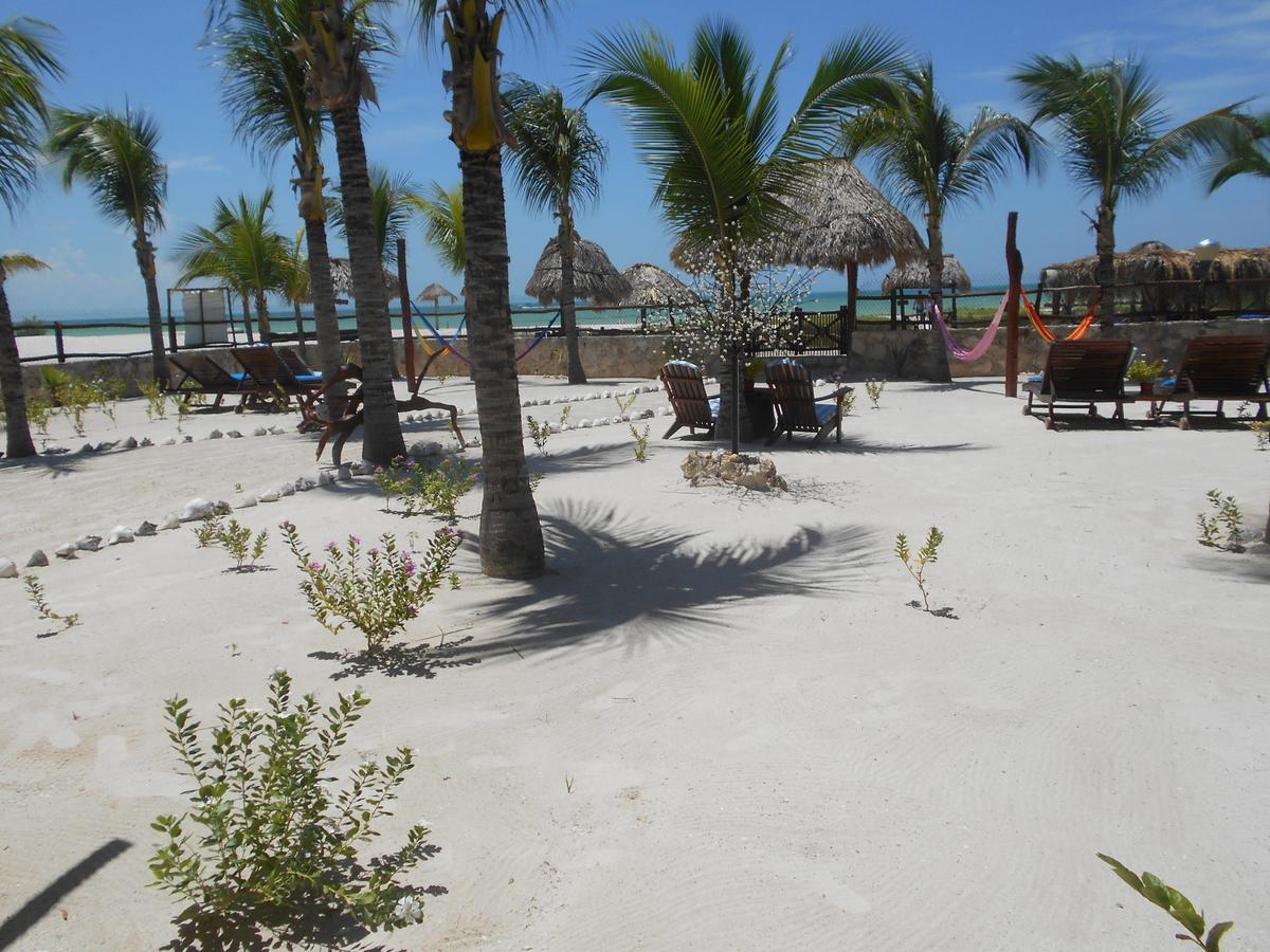 Beach Guesthouse Holbox Apartments & Suites Esterno foto